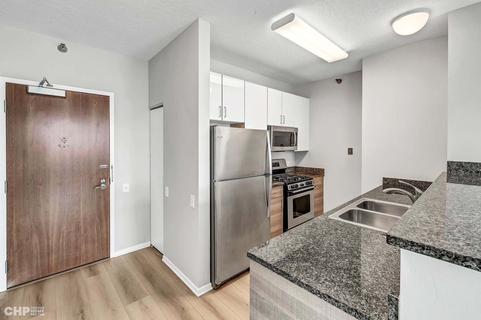 600 N Kingsbury Street Unit: 1712