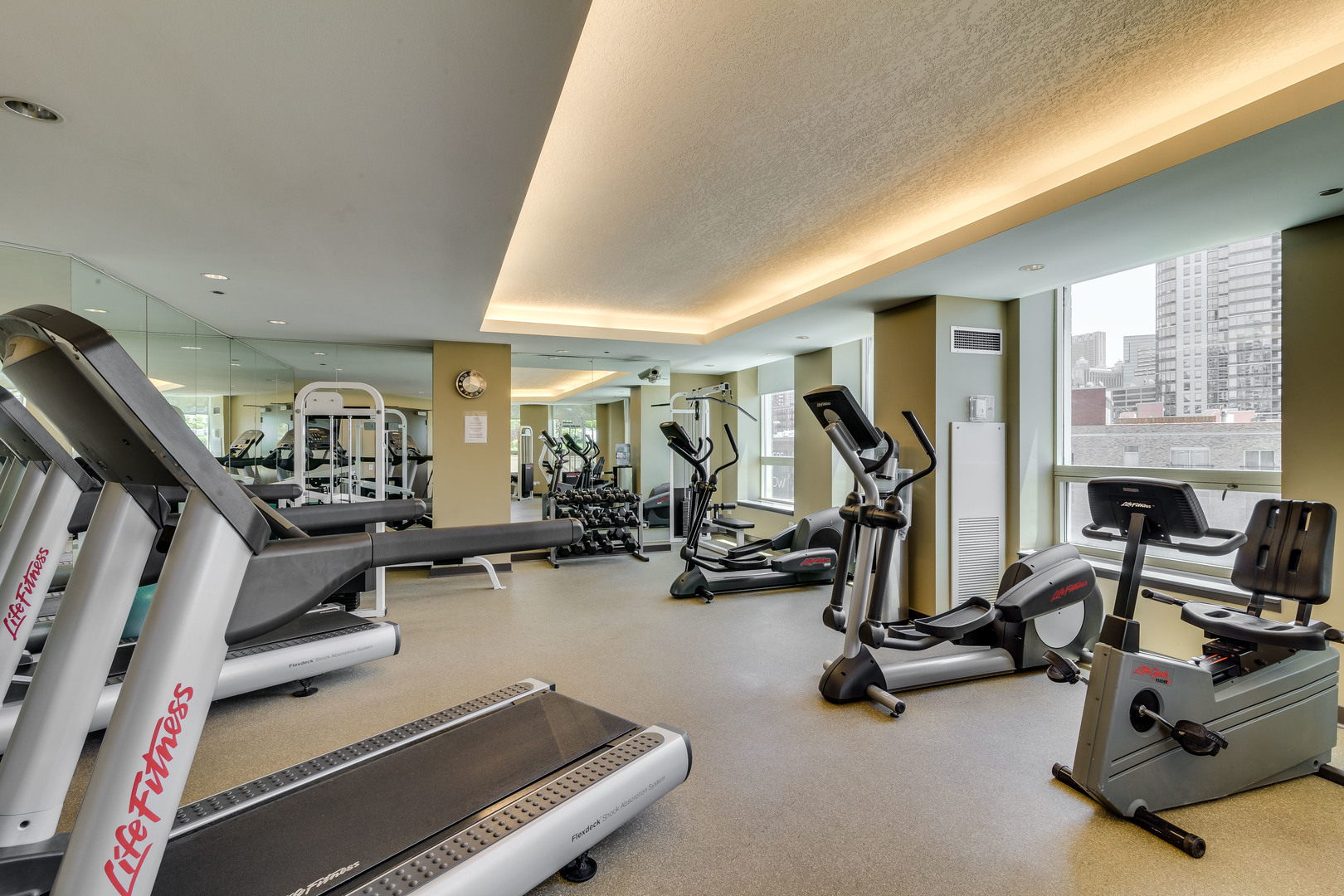 600 N Kingsbury Street Unit: 1712