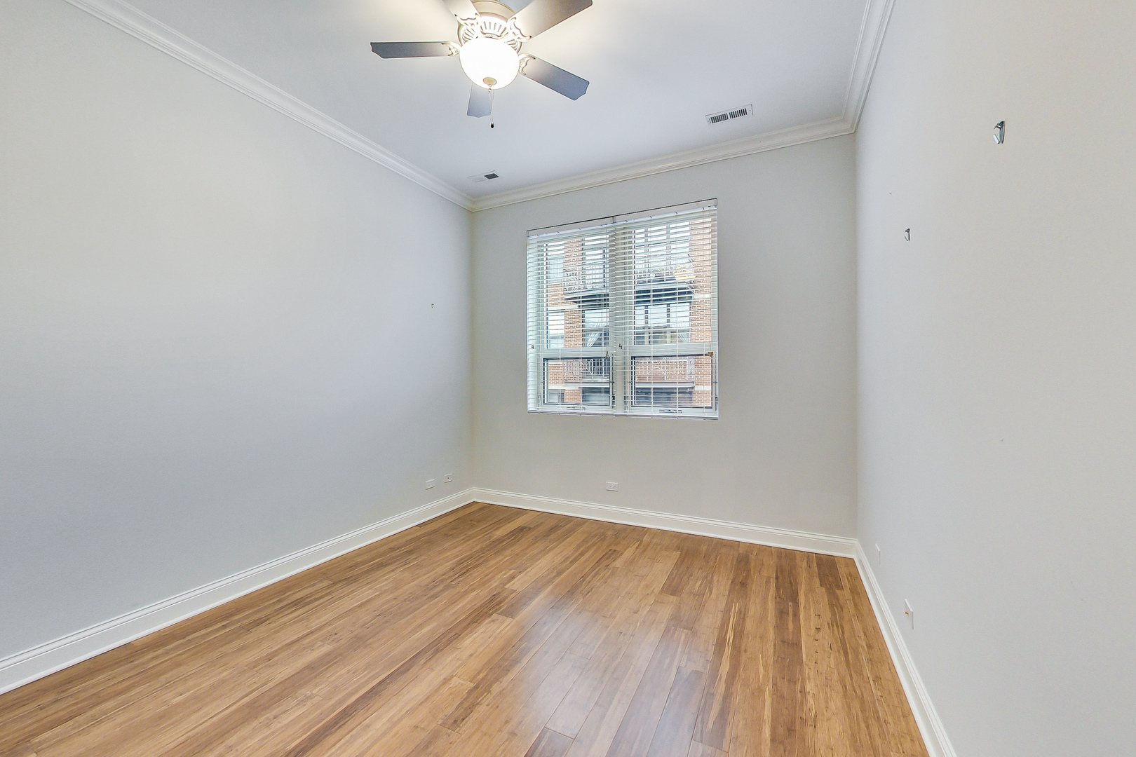 1247 W Madison Street Unit: 405
