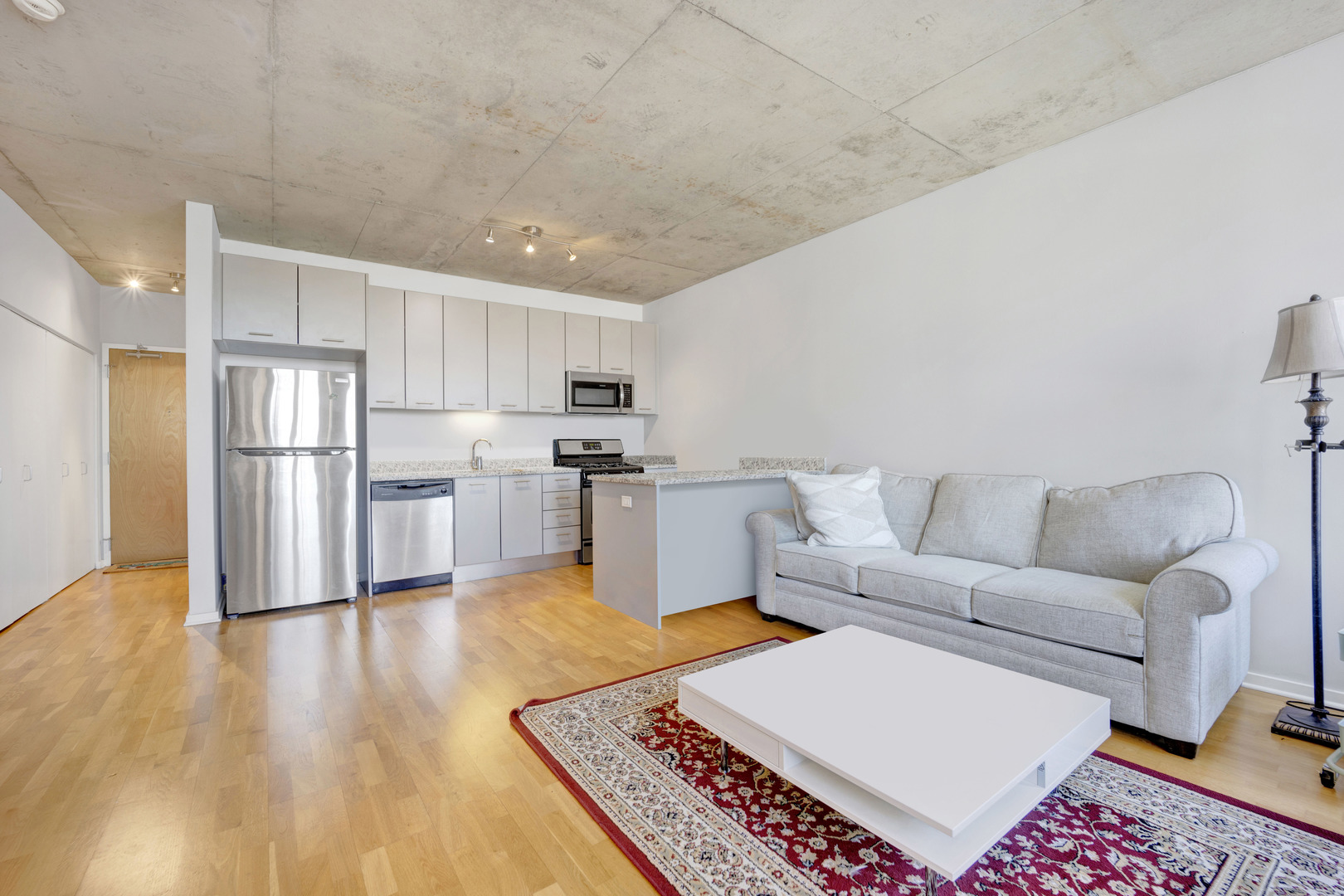 659 W RANDOLPH Street Unit: 912