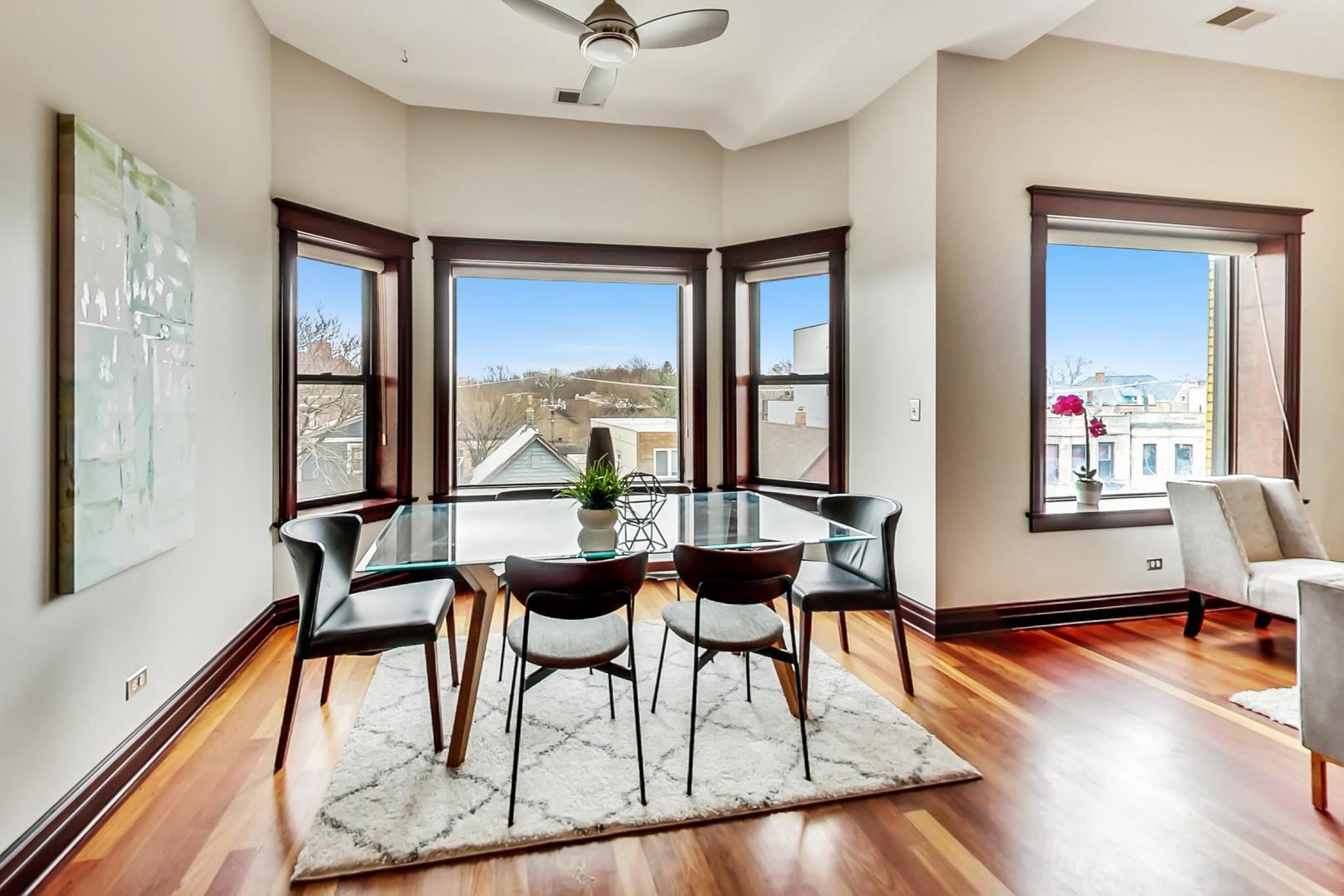 3106 W LYNDALE Street Unit: 4A