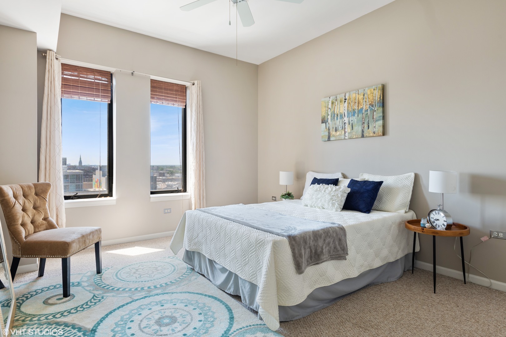 3232 N Halsted Street Unit: 1004