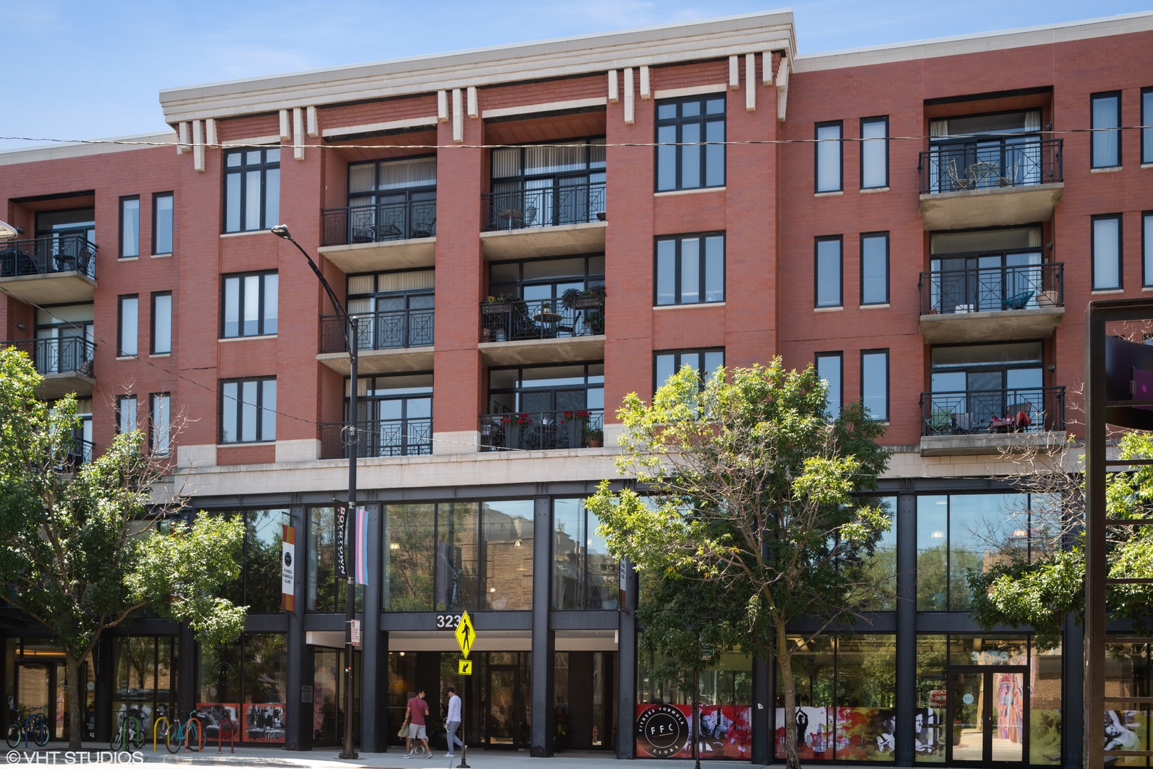 3232 N Halsted Street Unit: 1004