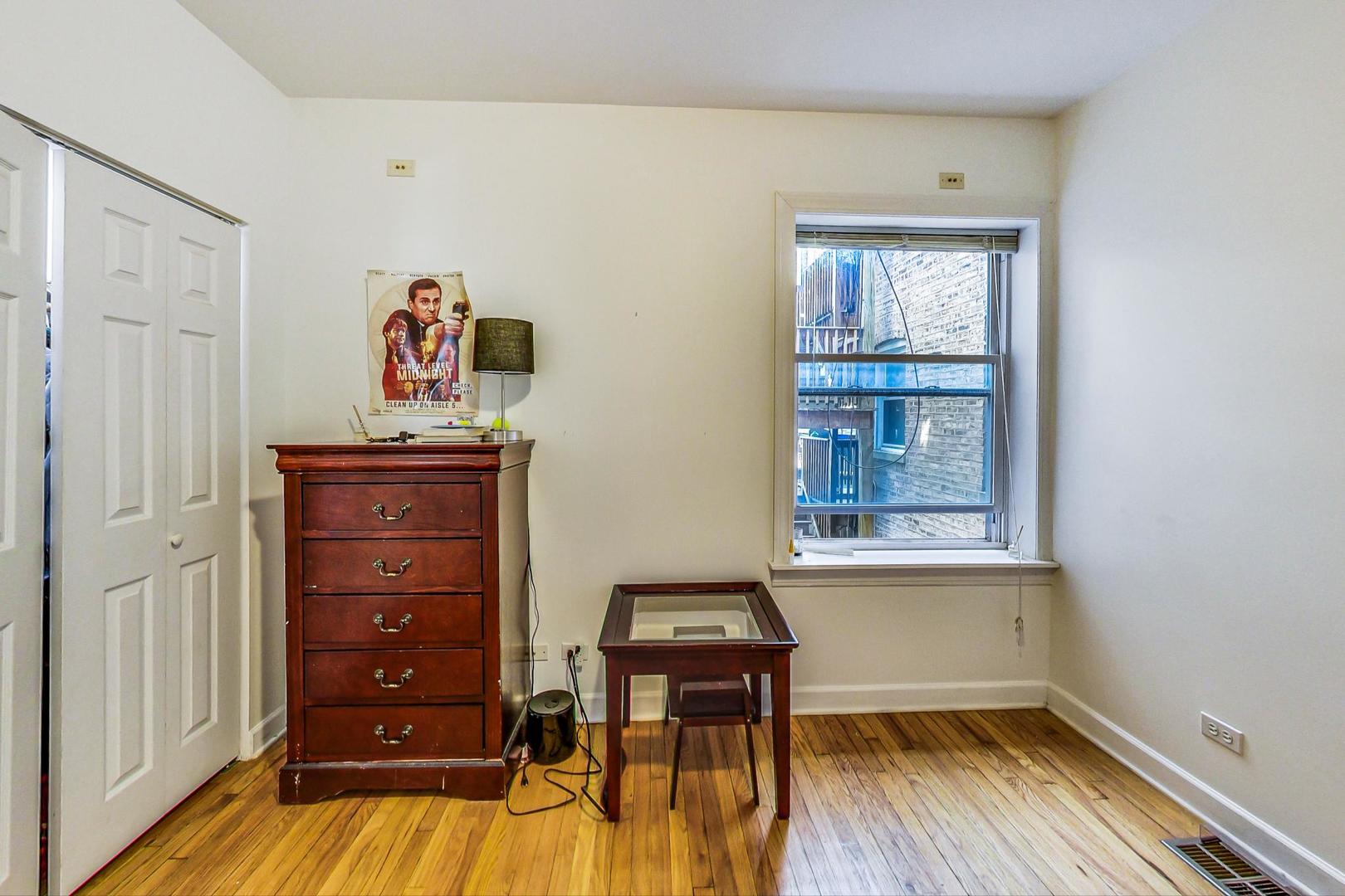 3222 W BERTEAU Avenue Unit: 1