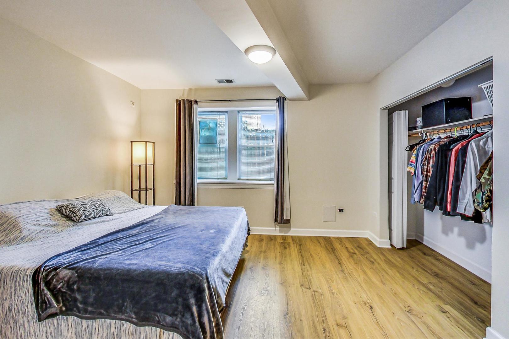 3222 W BERTEAU Avenue Unit: 1