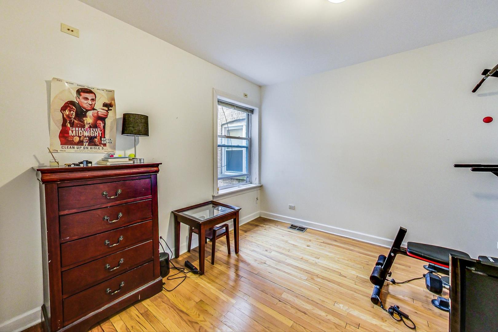 3222 W BERTEAU Avenue Unit: 1