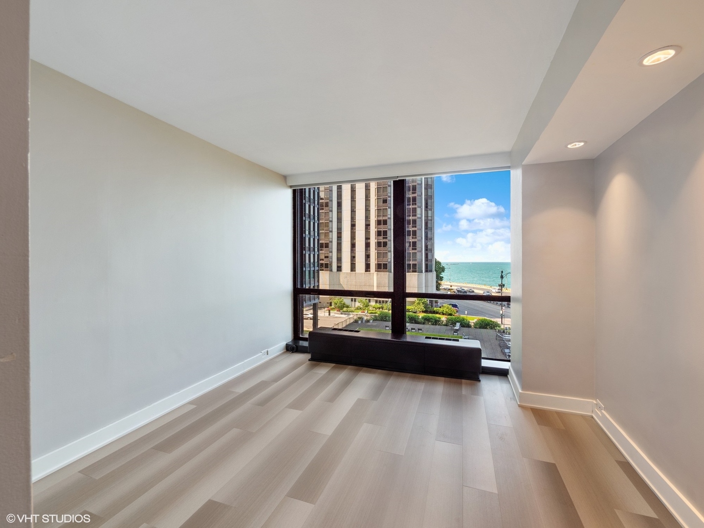 900 N LAKE SHORE Drive Unit: 509