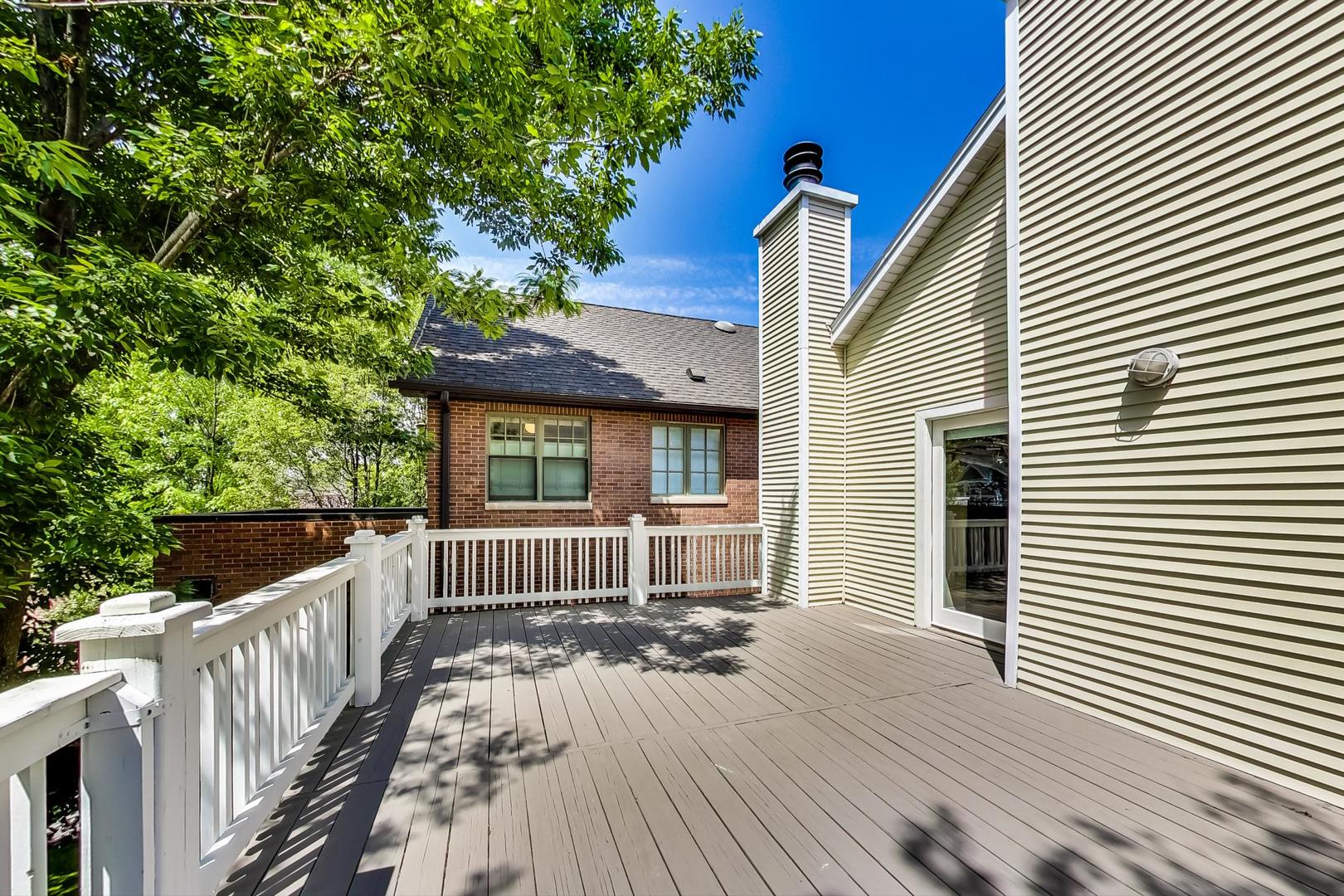 1713 W School Street