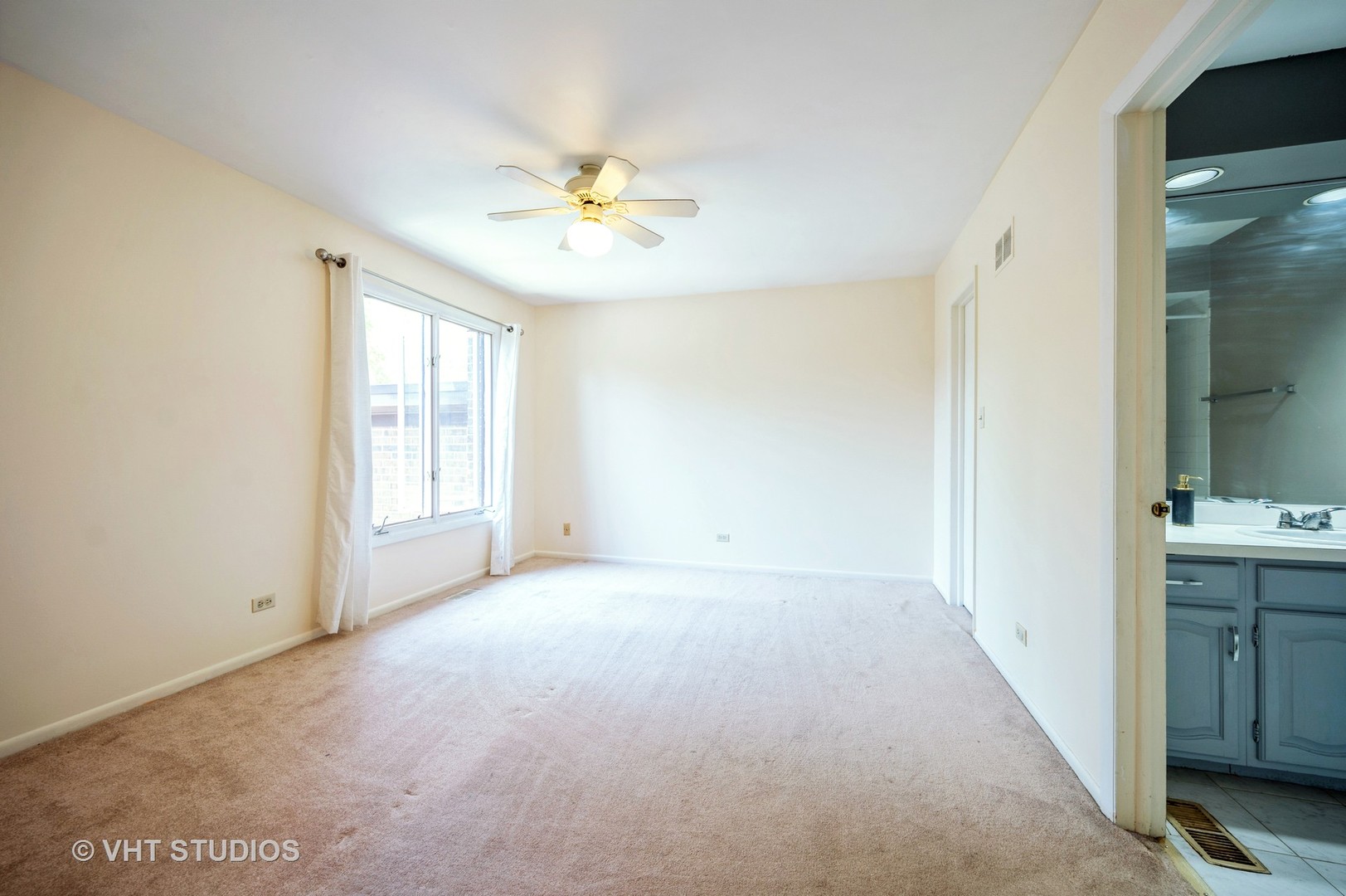 1157 Deerfield Place