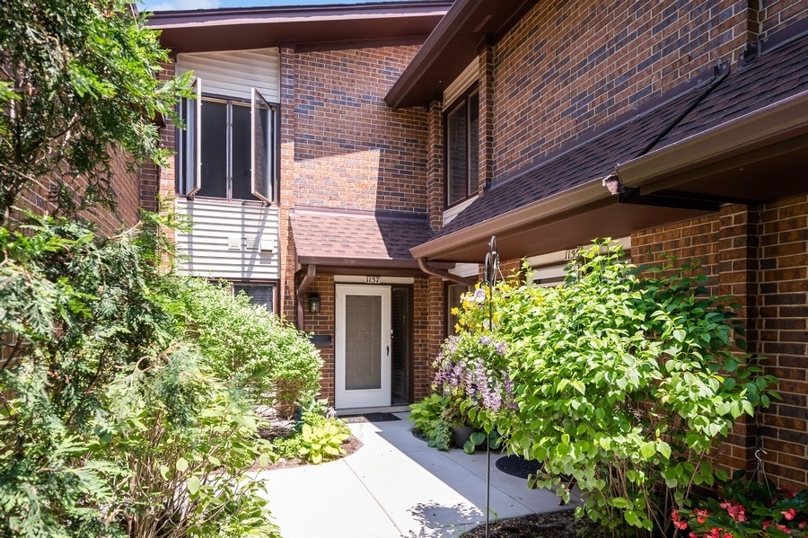 1157 Deerfield Place