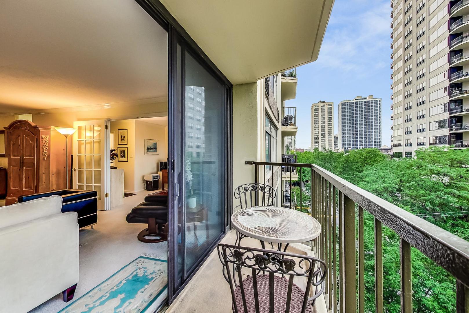 1450 N Astor Street Unit: 7B