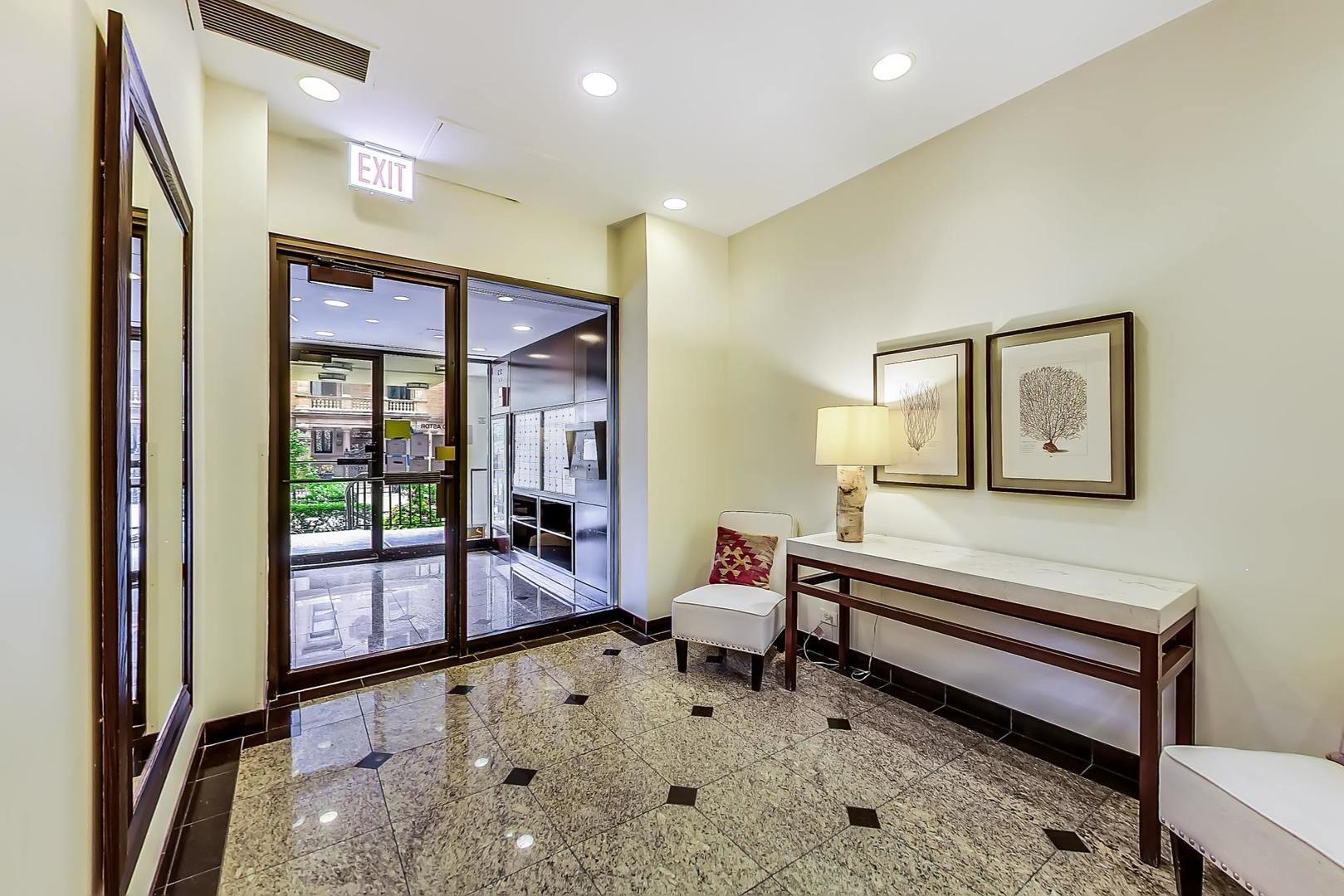 1450 N Astor Street Unit: 7B