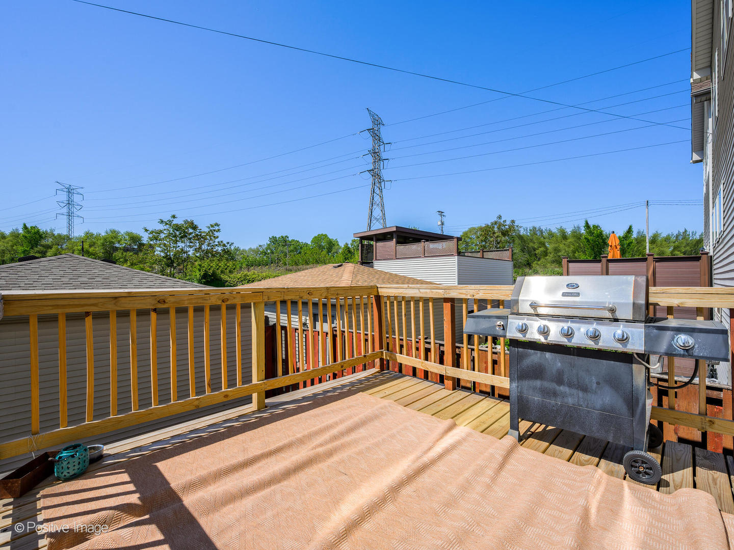 2541 W Grenshaw Street