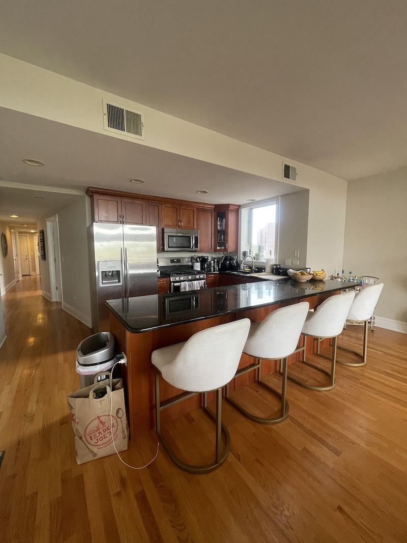 2942 N LINCOLN Avenue Unit: 3S