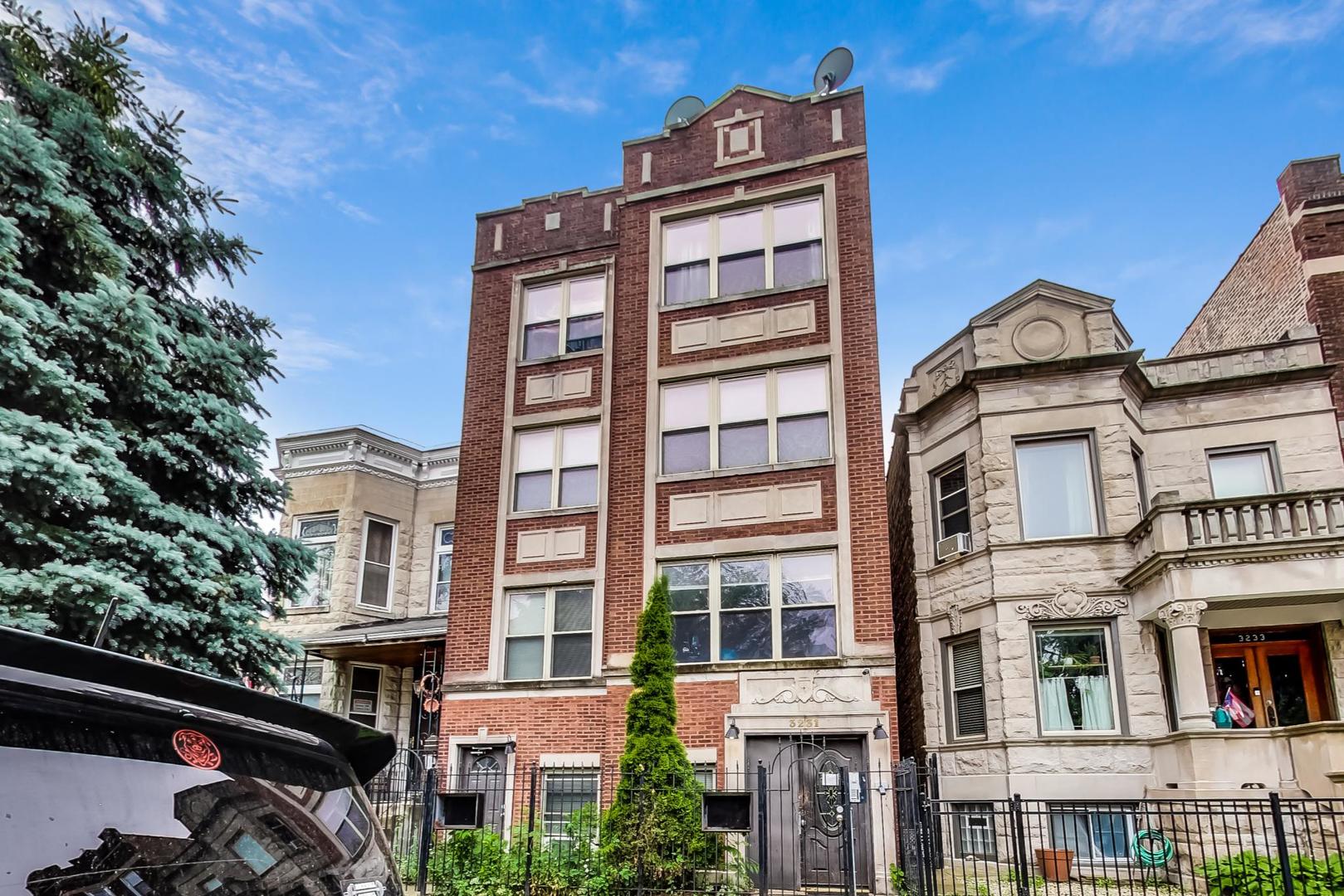 3231 W HIRSCH Street Unit: 2R