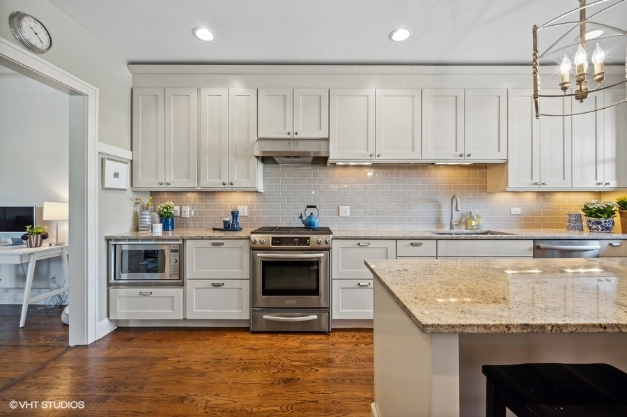 920 Michigan Avenue Unit: 3