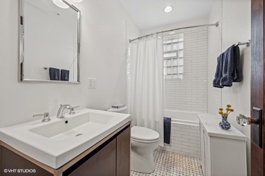 920 Michigan Avenue Unit: 3