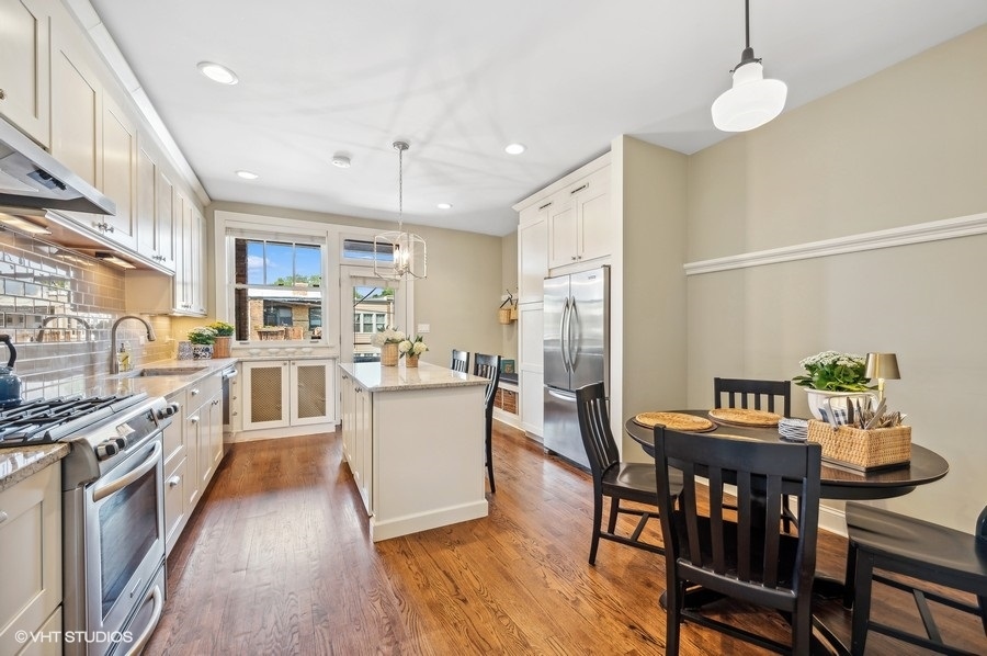 920 Michigan Avenue Unit: 3