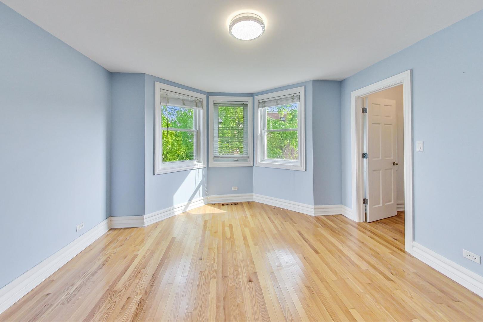 5127 N Damen Avenue Unit: 7