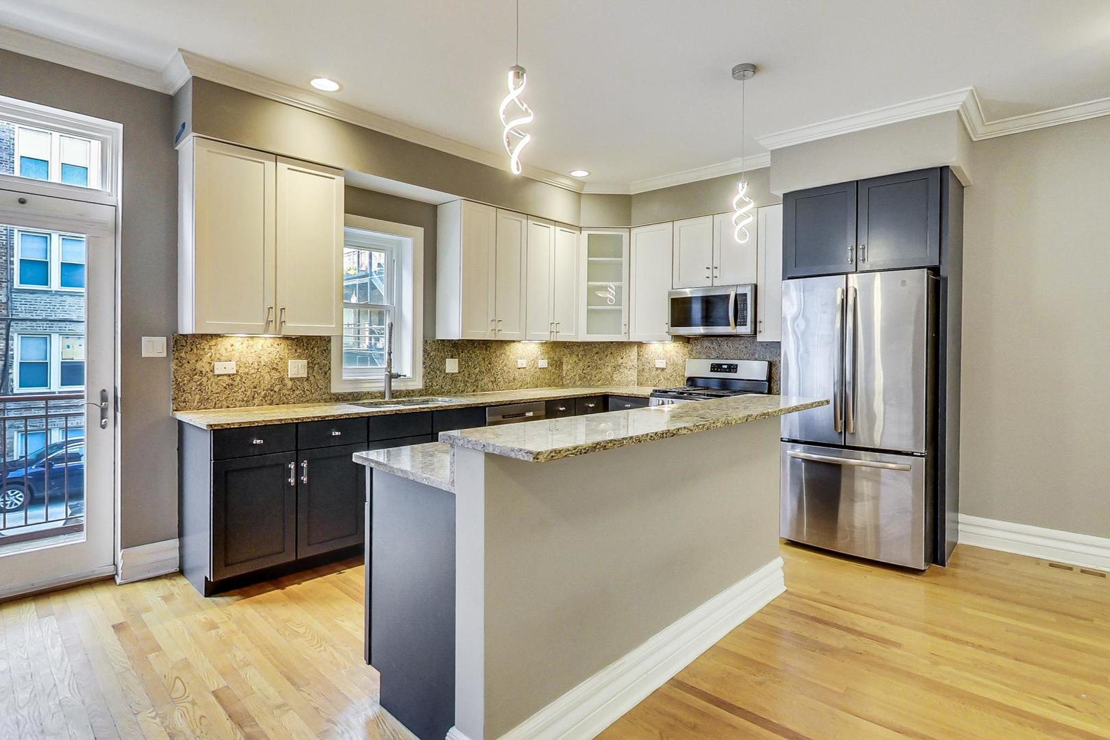 5127 N Damen Avenue Unit: 7