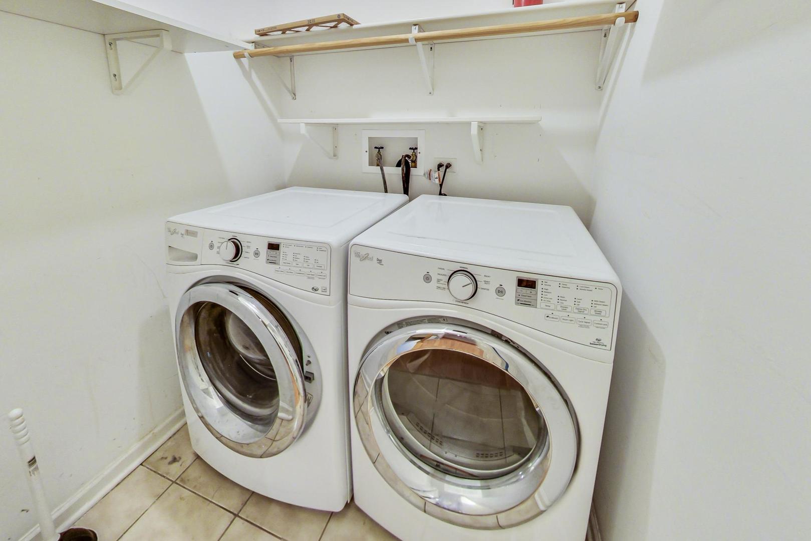 5127 N Damen Avenue Unit: 7