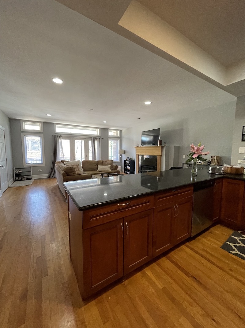 2942 N LINCOLN Avenue Unit: 2N