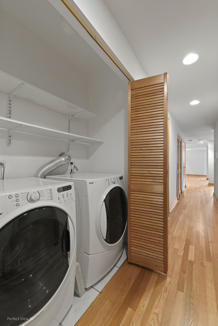5836 N Saint Louis Avenue Unit: 5836-G