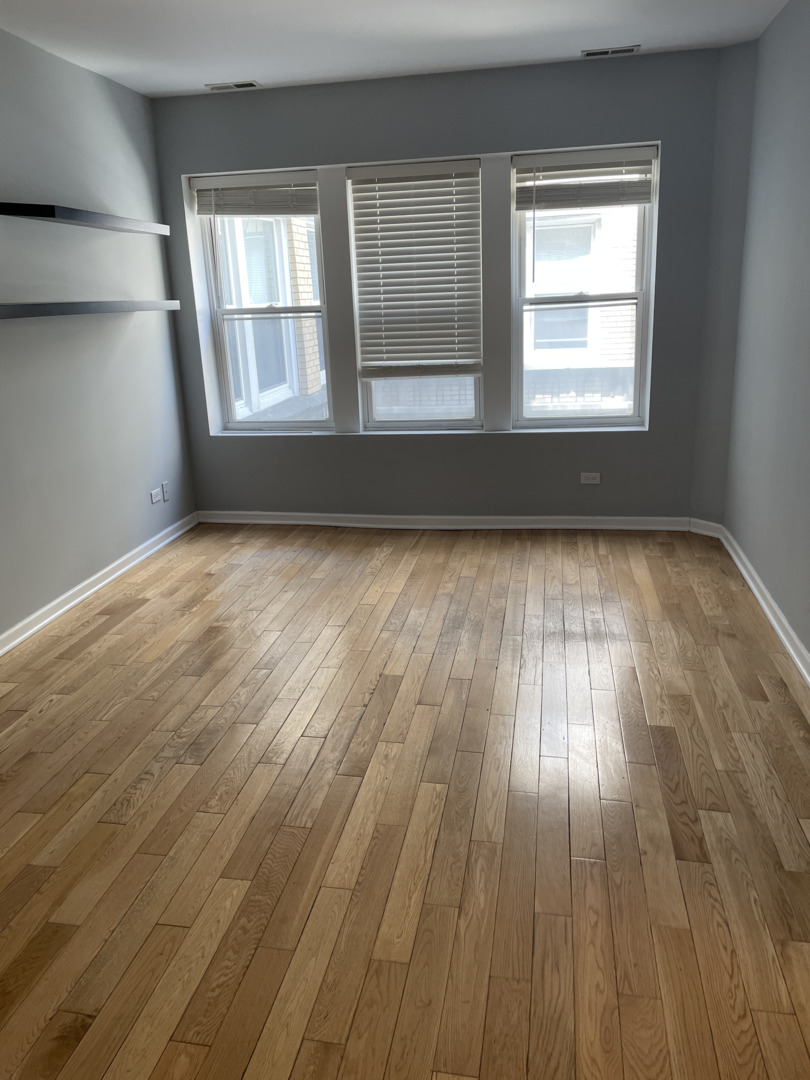 4748 N Albany Avenue Unit: 1