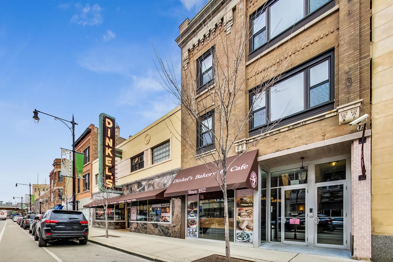 3323 N Paulina Street Unit: 4F