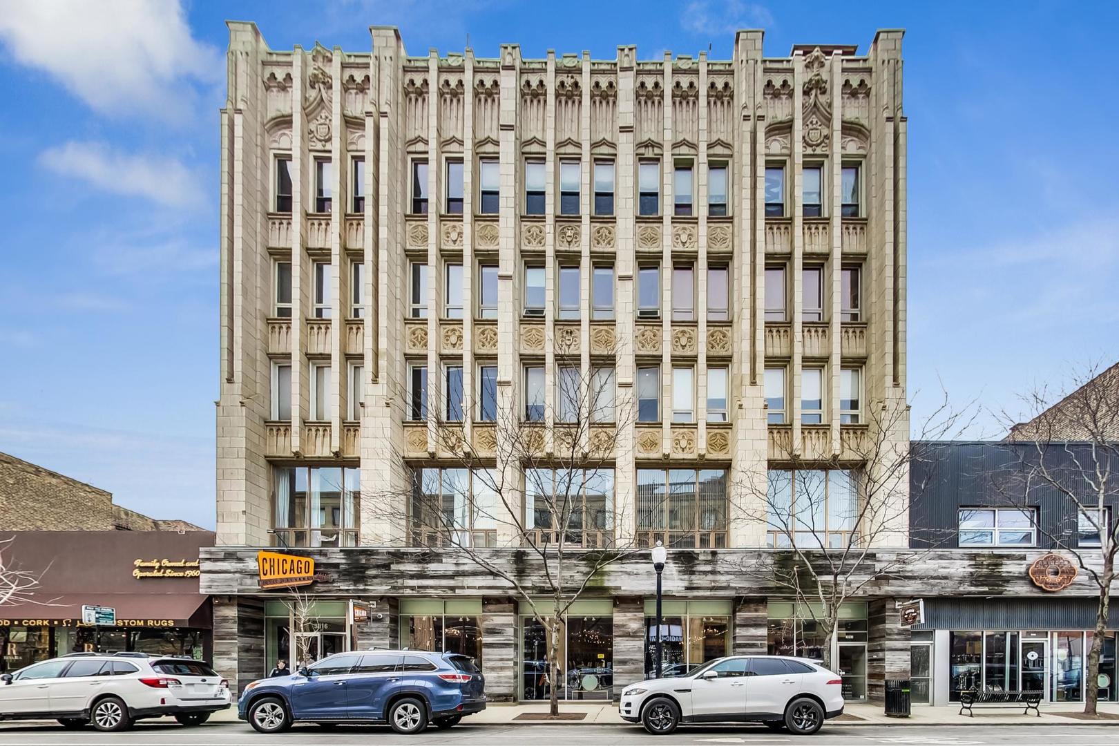 3323 N Paulina Street Unit: 4F