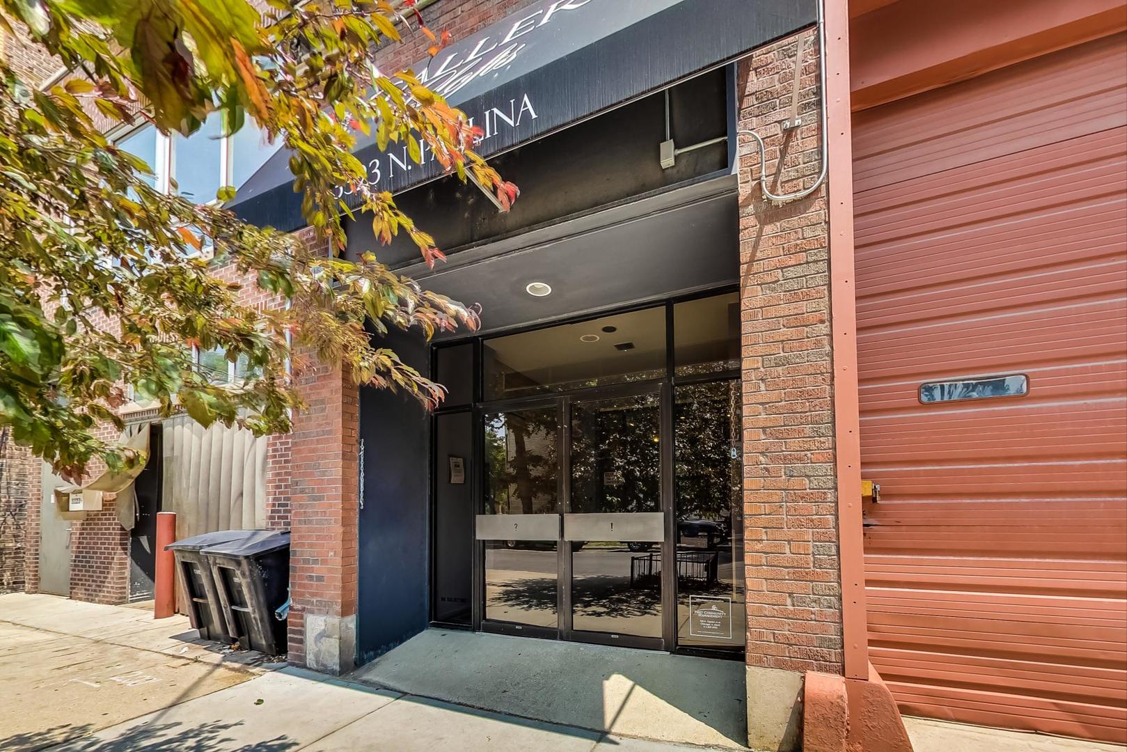 3323 N Paulina Street Unit: 4F