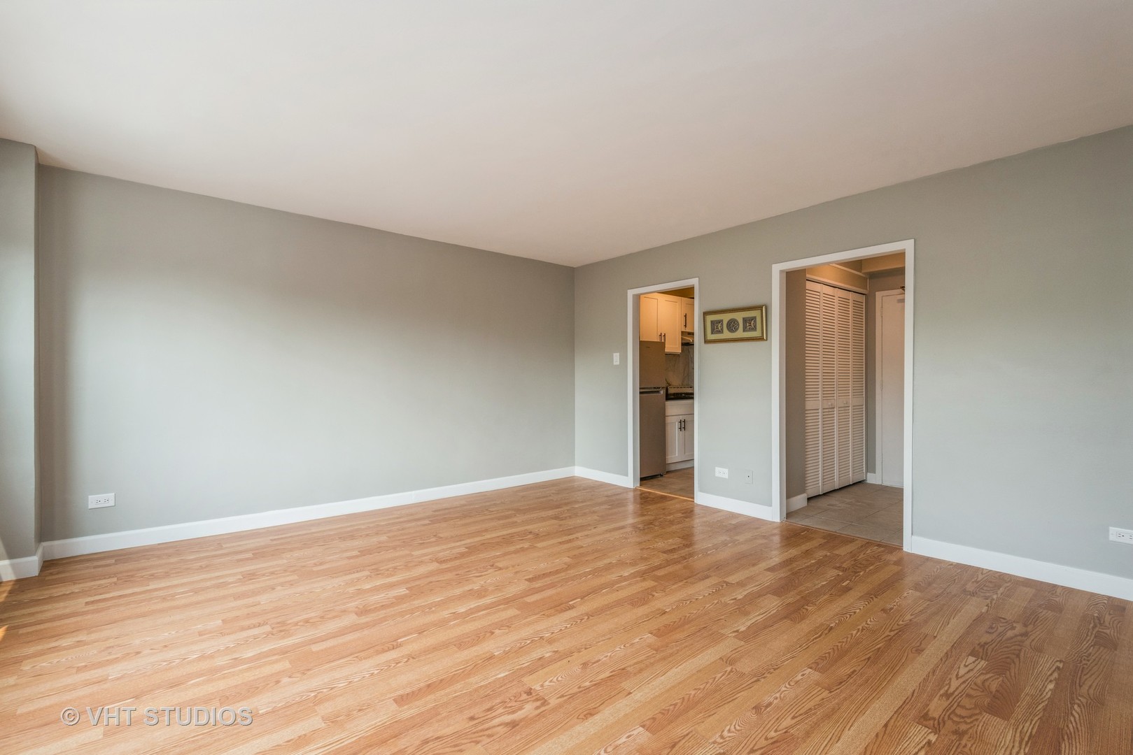 4880 N Marine Drive Unit: 408