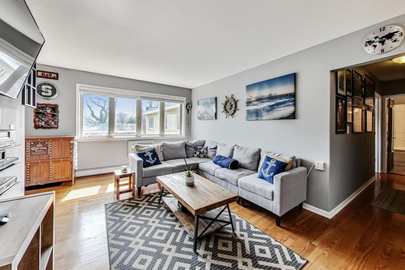 6316 N Paulina Street Unit: 3C