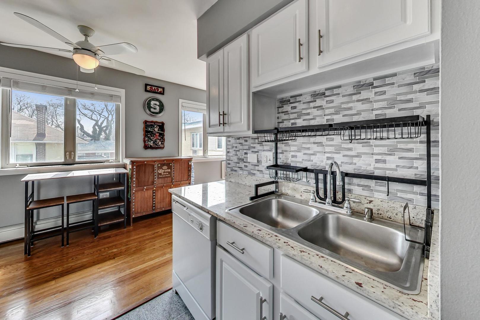 6316 N Paulina Street Unit: 3C