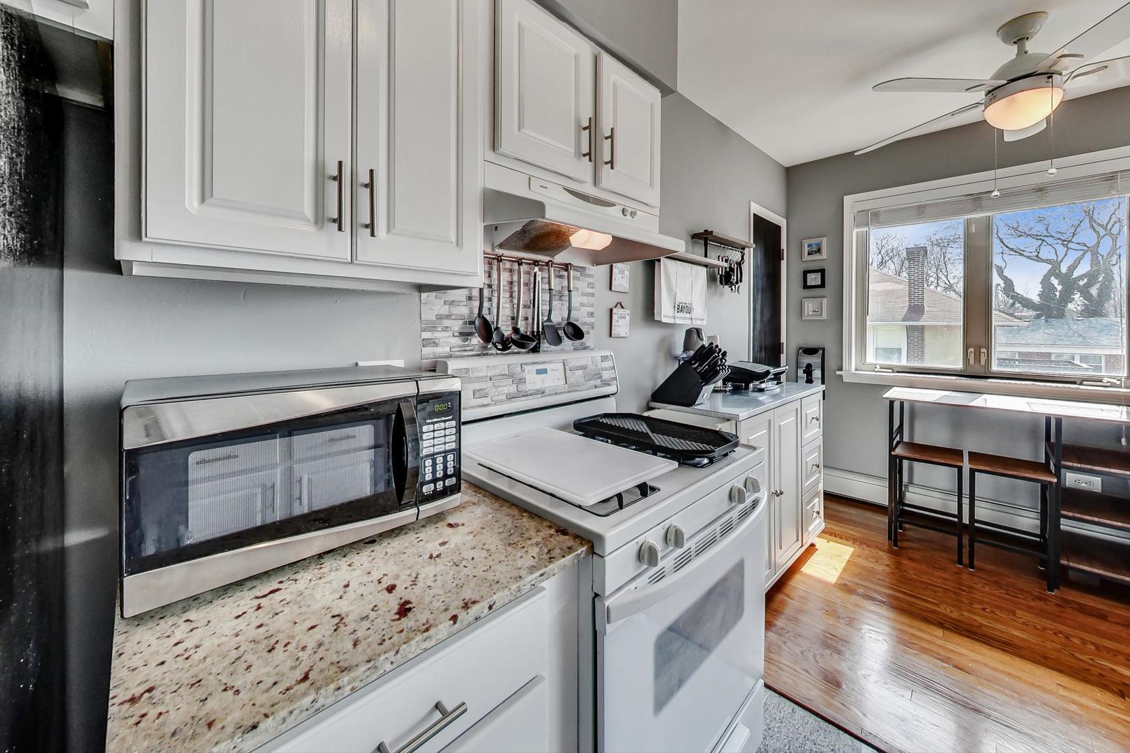 6316 N Paulina Street Unit: 3C