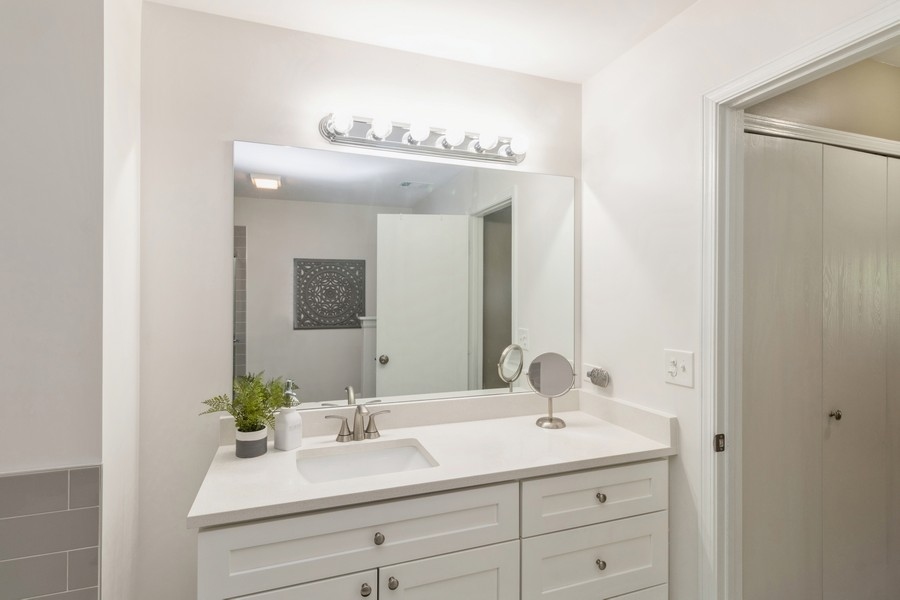 2932 Heatherwood Drive Unit: 2932