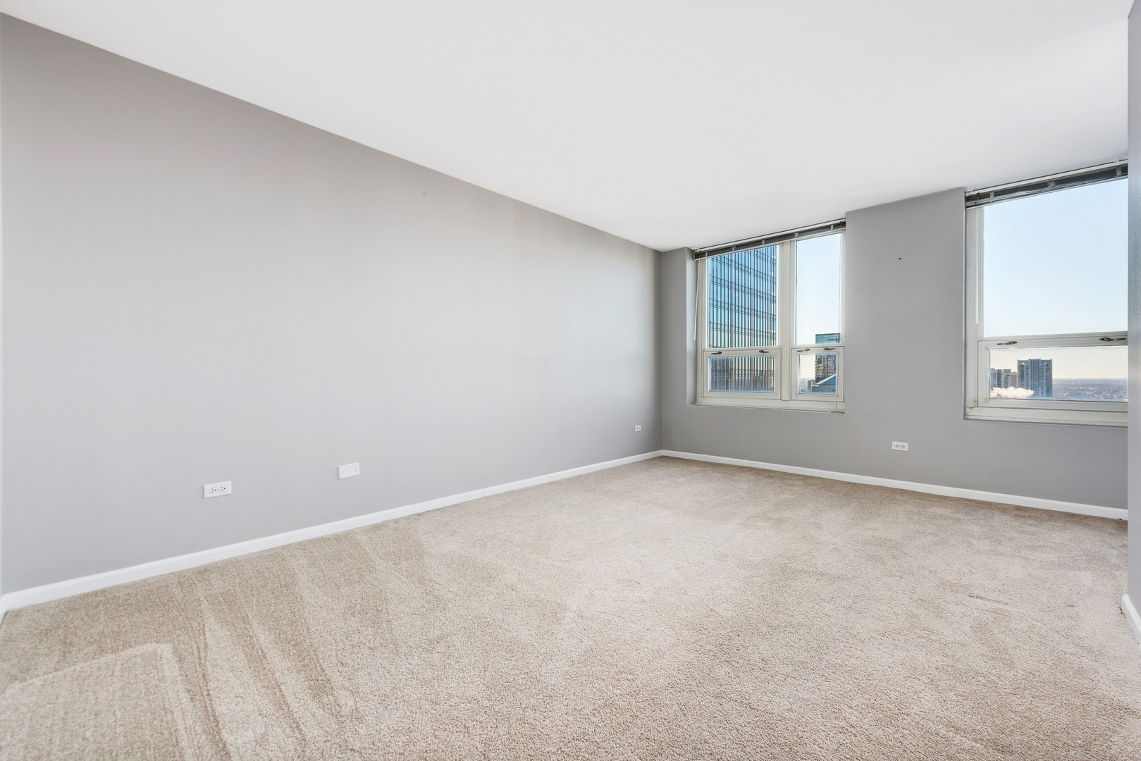 345 N La Salle Drive Unit: 3907