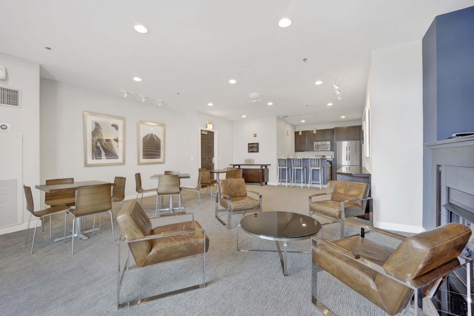 1600 S PRAIRIE Avenue Unit: 2101