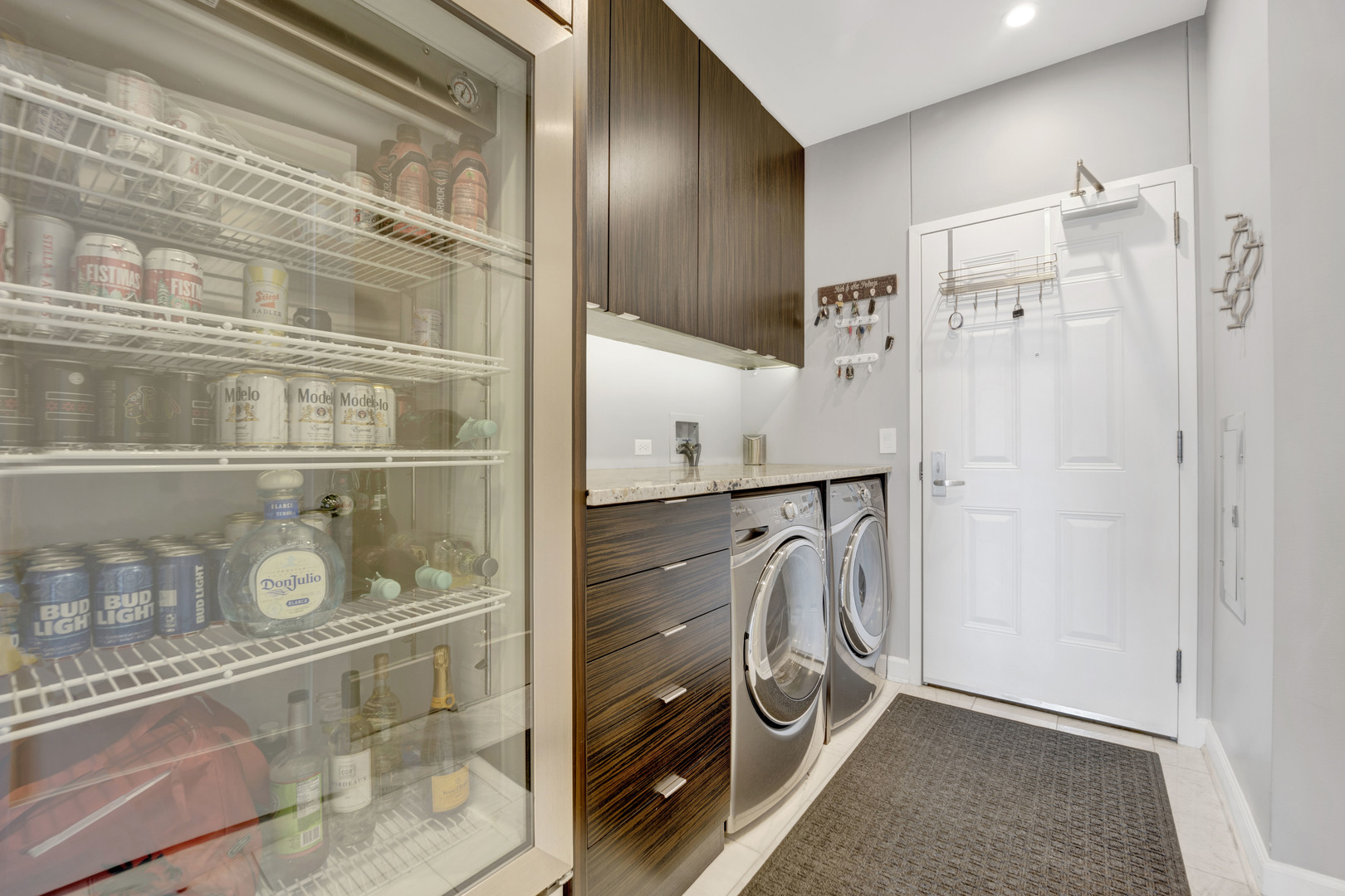 1600 S PRAIRIE Avenue Unit: 2101