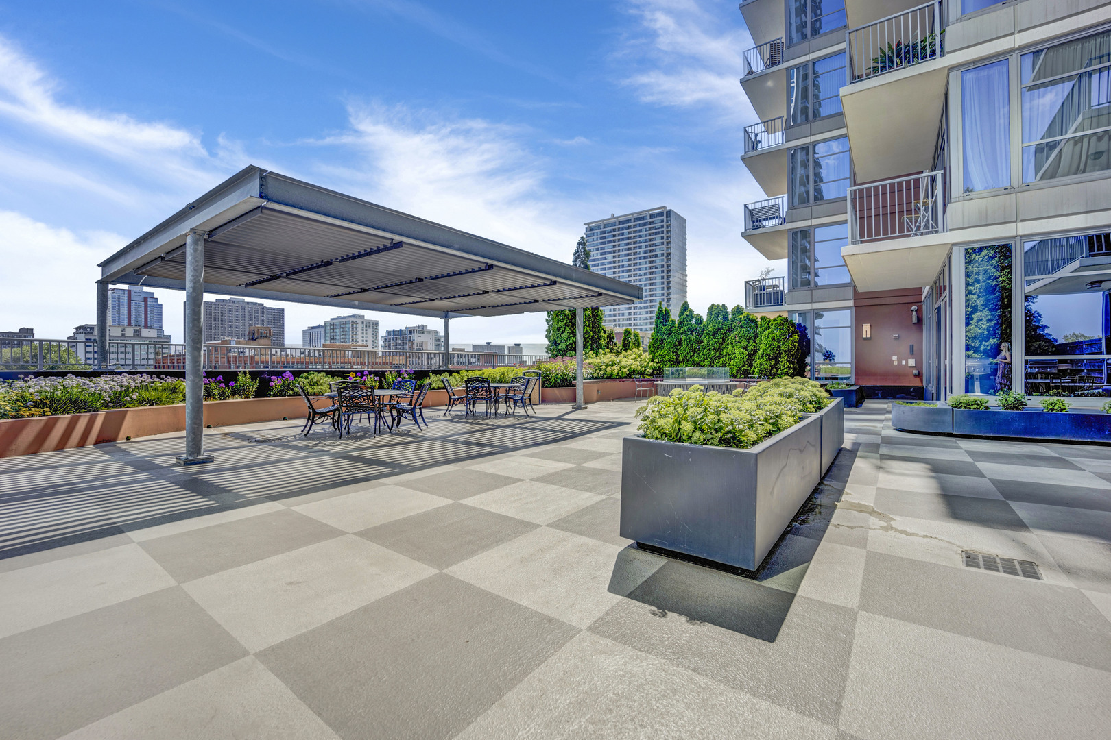 1600 S PRAIRIE Avenue Unit: 2101