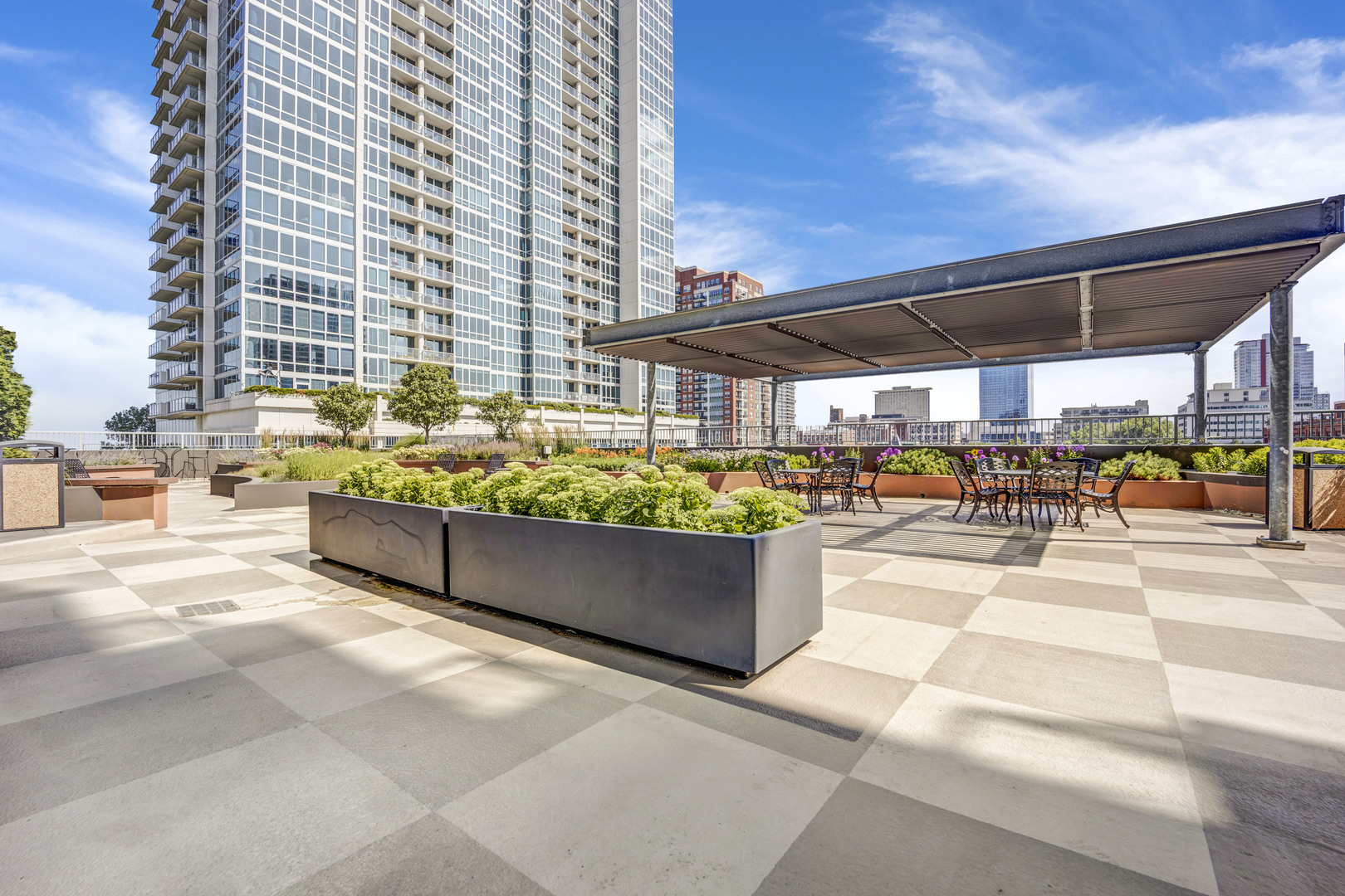 1600 S PRAIRIE Avenue Unit: 2101