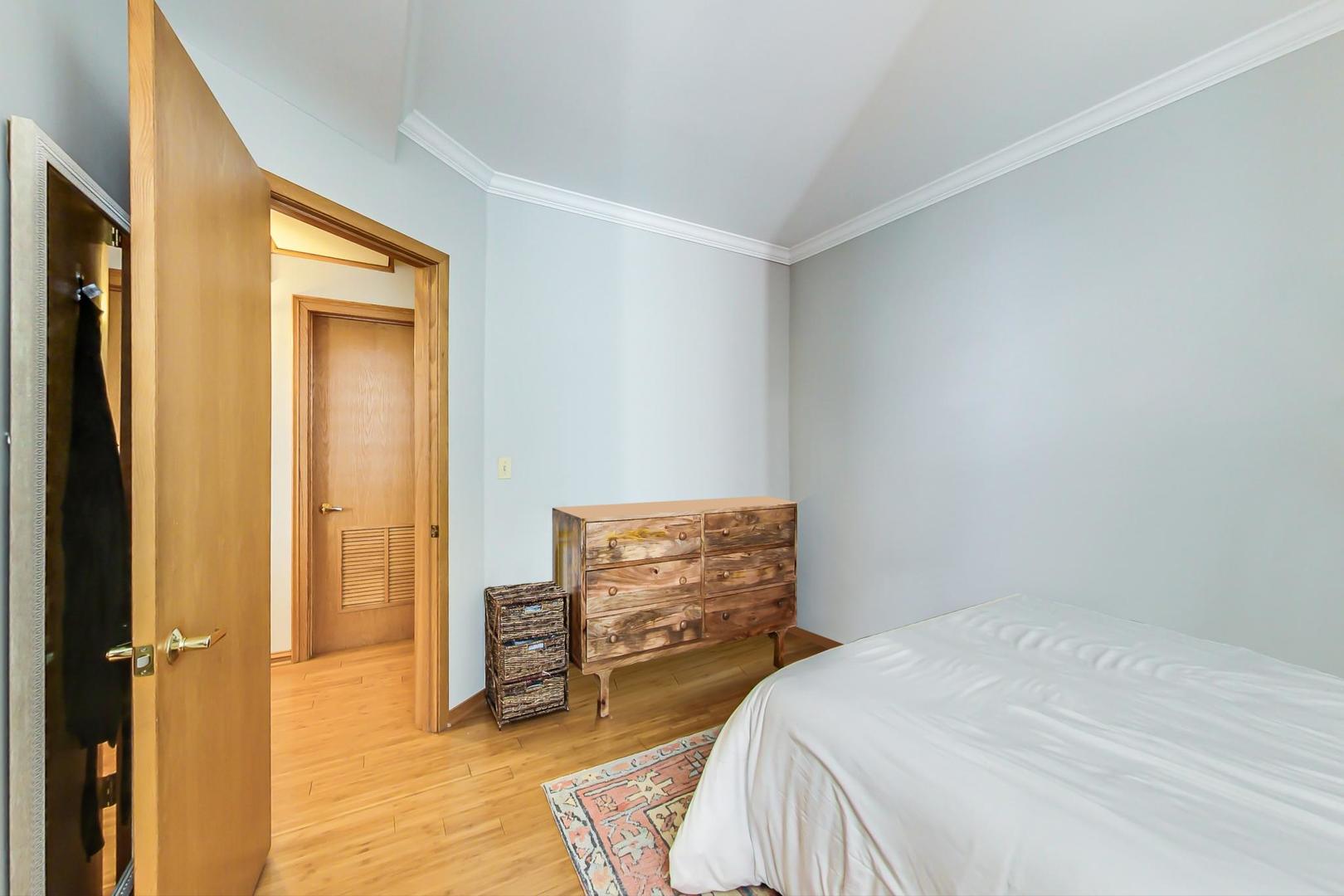 910 S MICHIGAN Avenue Unit: 1415