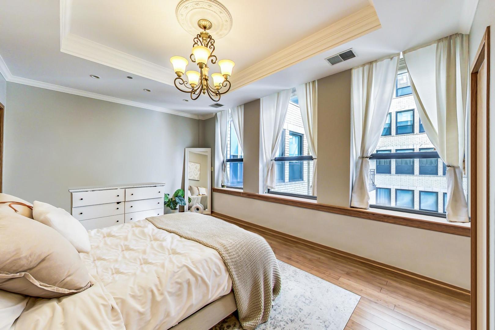 910 S MICHIGAN Avenue Unit: 1415
