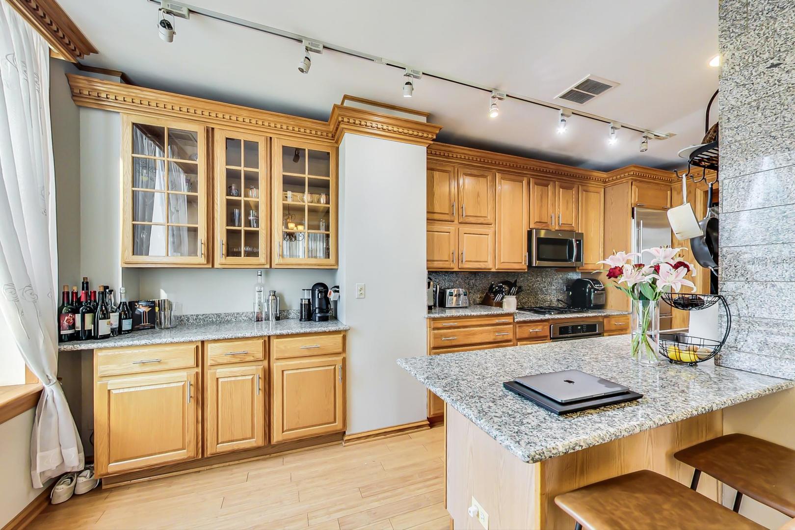 910 S MICHIGAN Avenue Unit: 1415