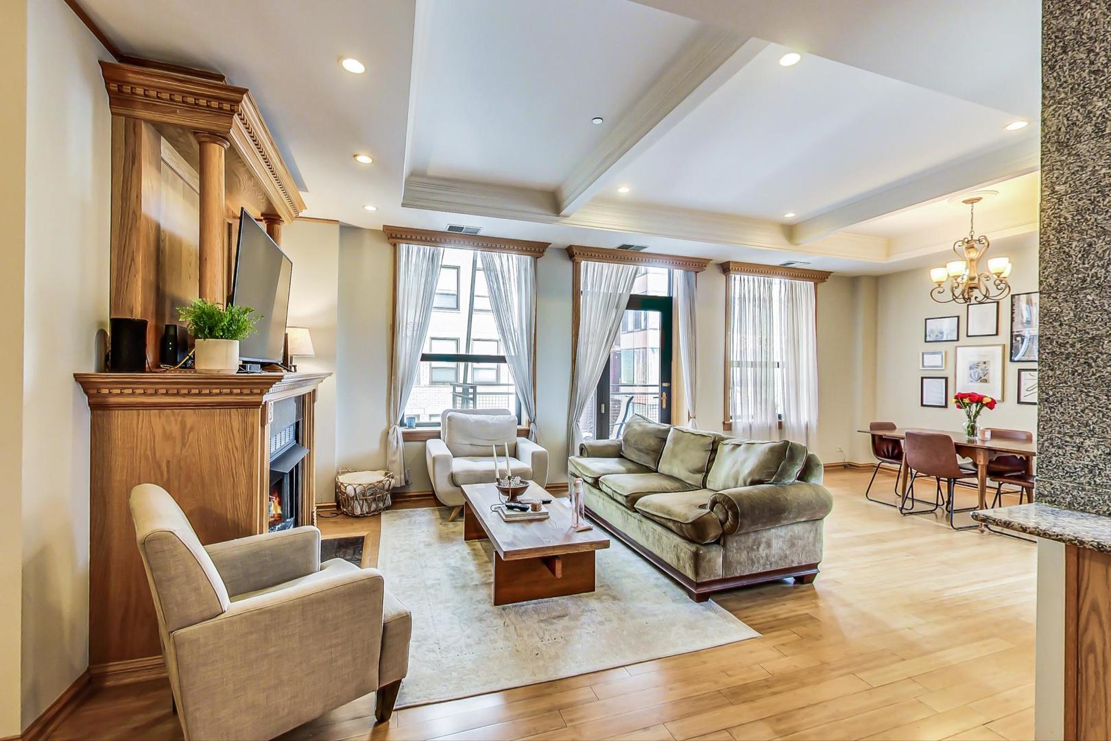 910 S MICHIGAN Avenue Unit: 1415