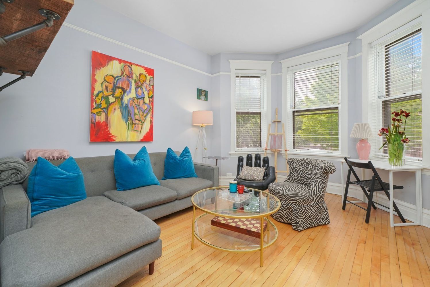 1527 N Claremont Avenue Unit: 1F