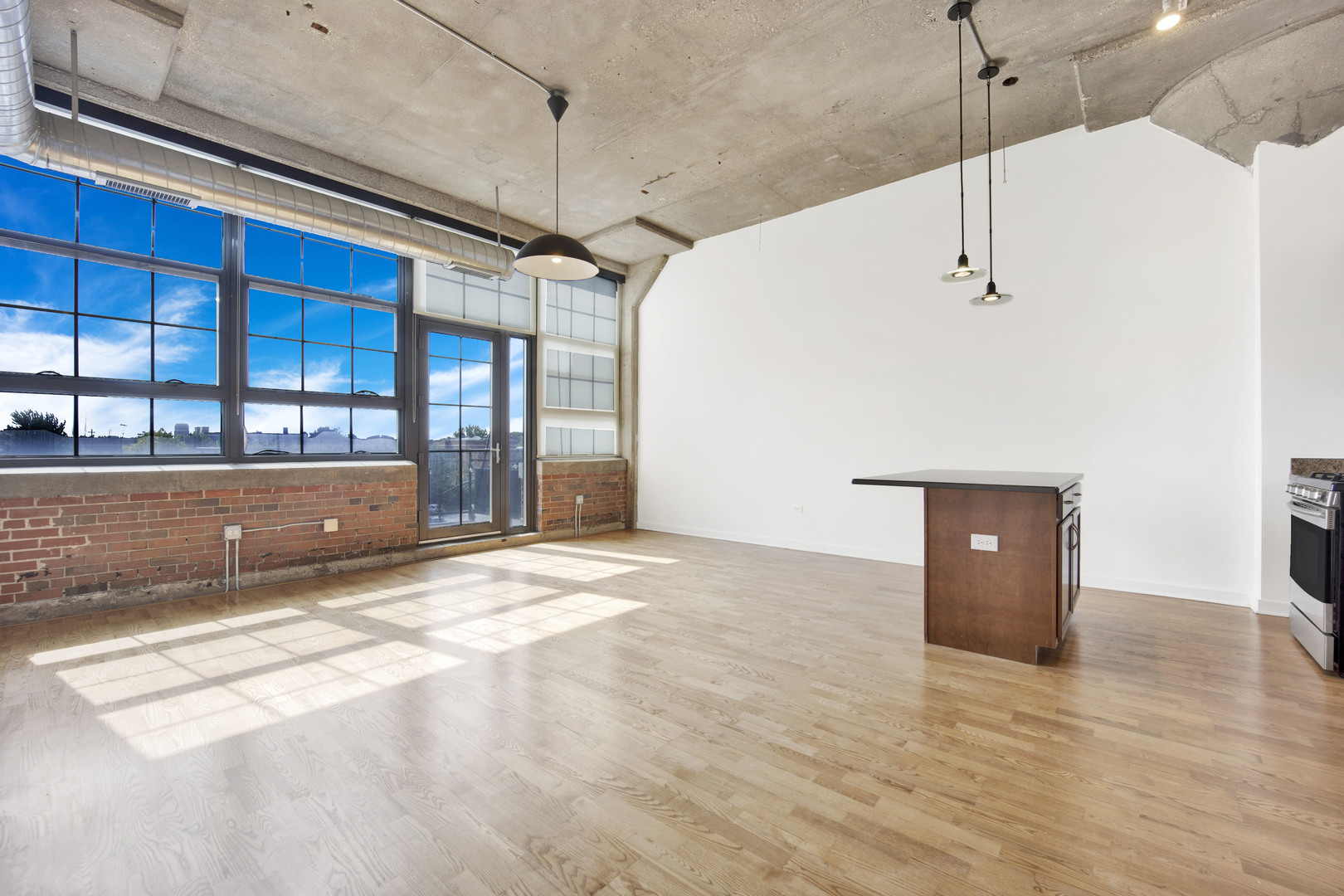 3963 W Belmont Avenue Unit: 331