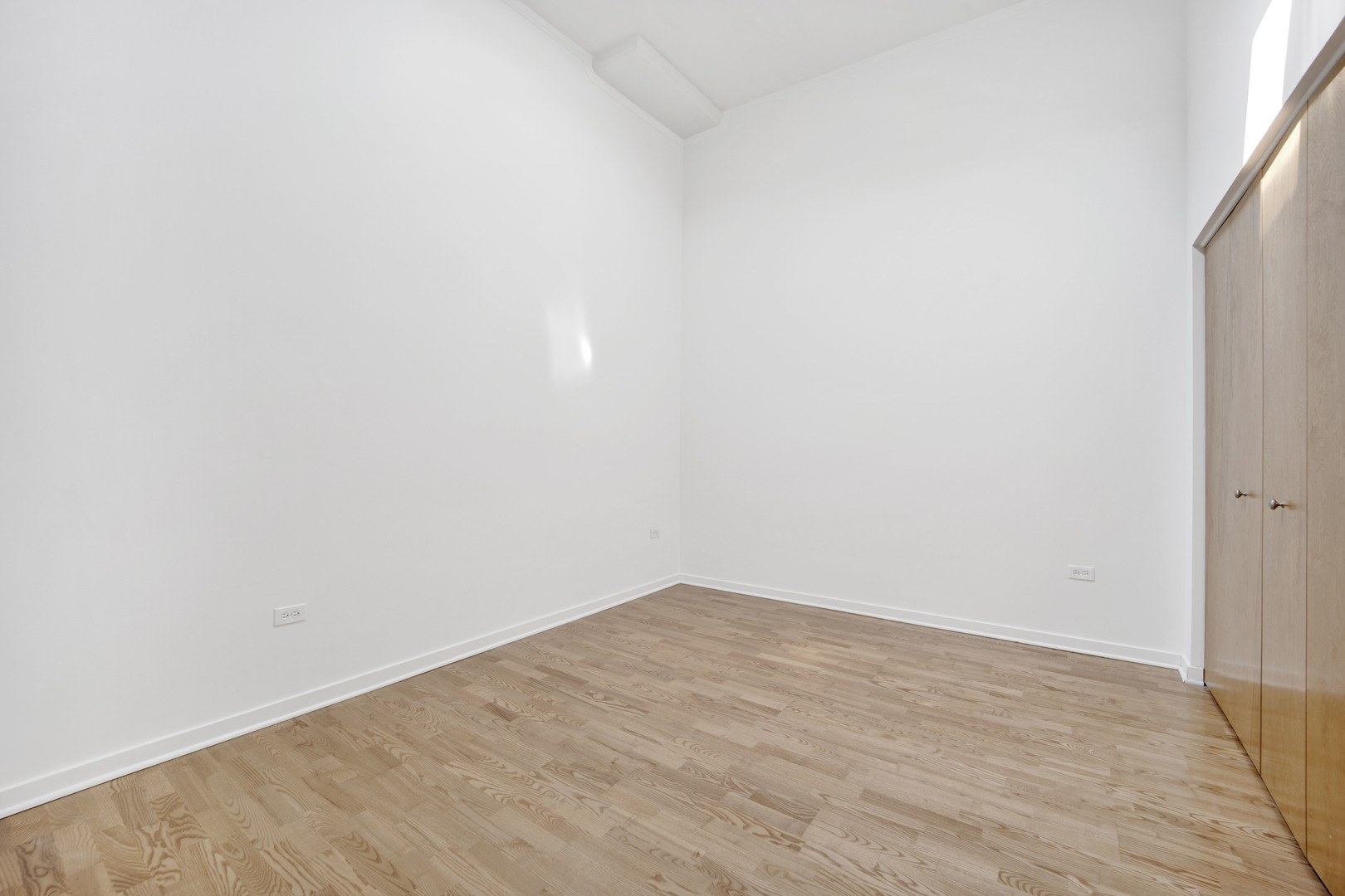 3963 W Belmont Avenue Unit: 331