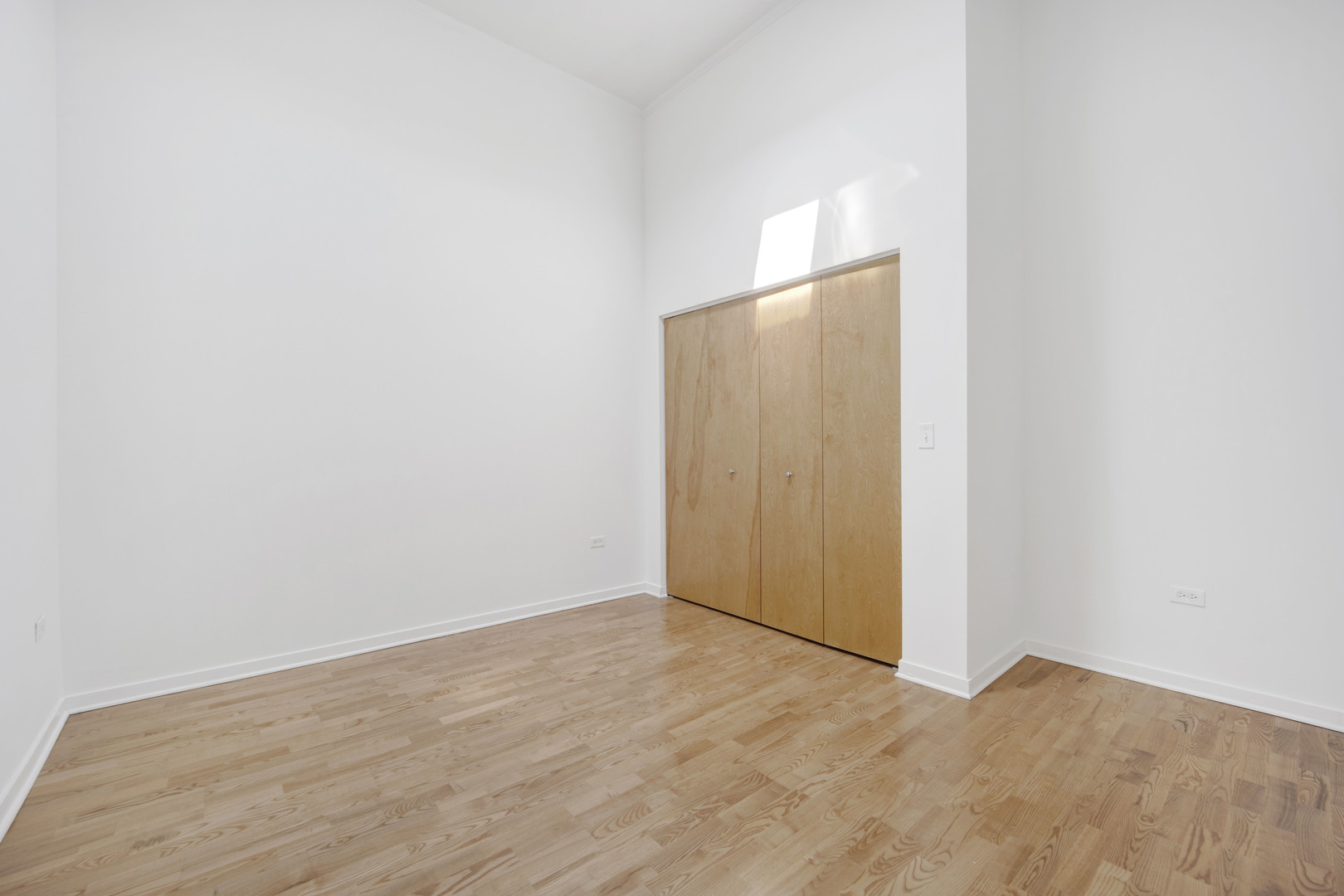 3963 W Belmont Avenue Unit: 331