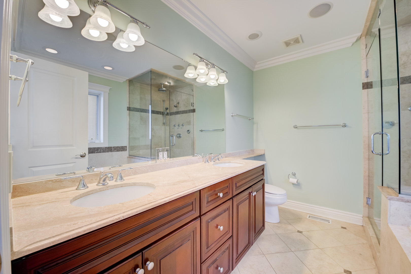 842 W Aldine Avenue Unit: 1